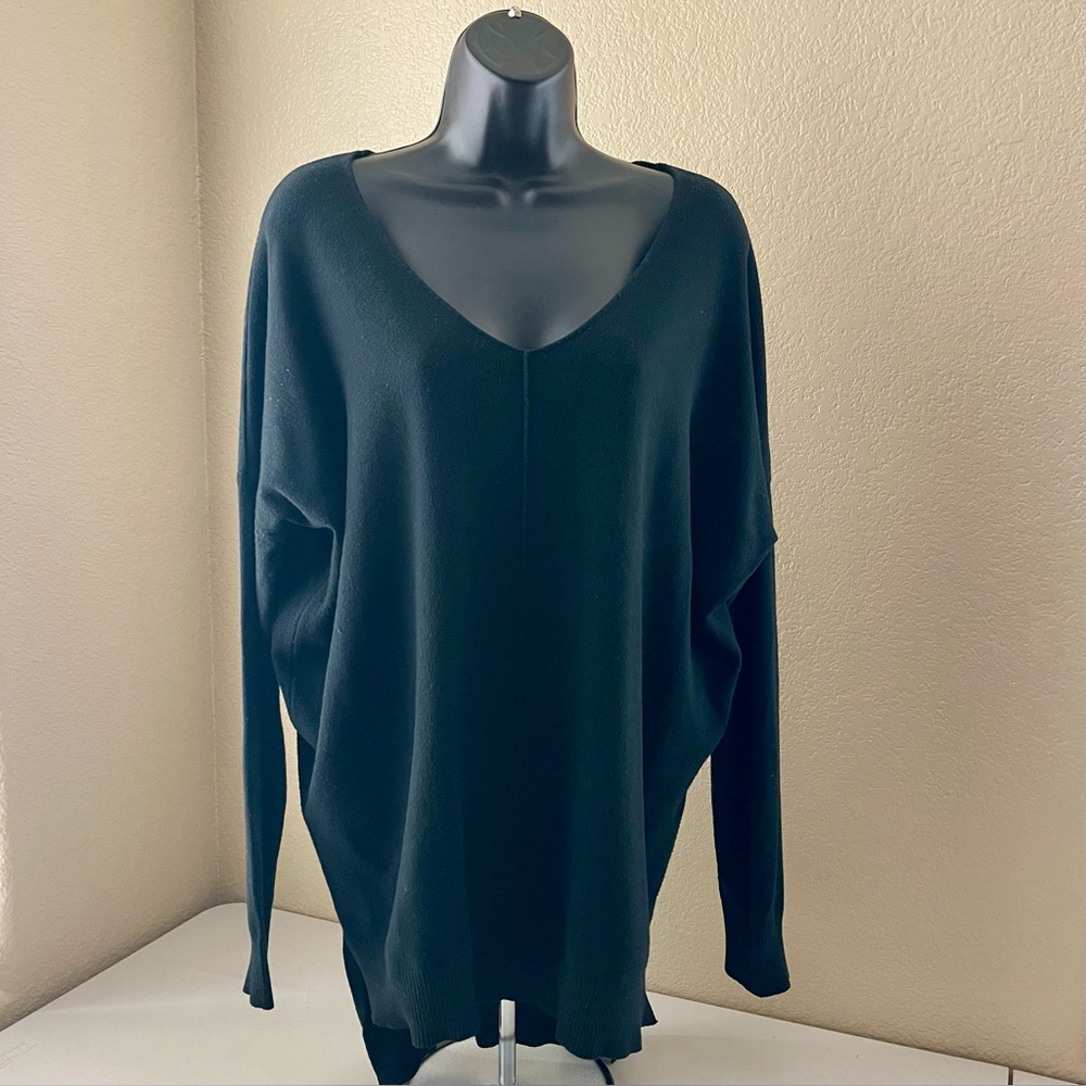 🛍️3/$15🛍️ DREAMERS Dolman Sleeve V-Neck Longline Pullover M/L Black